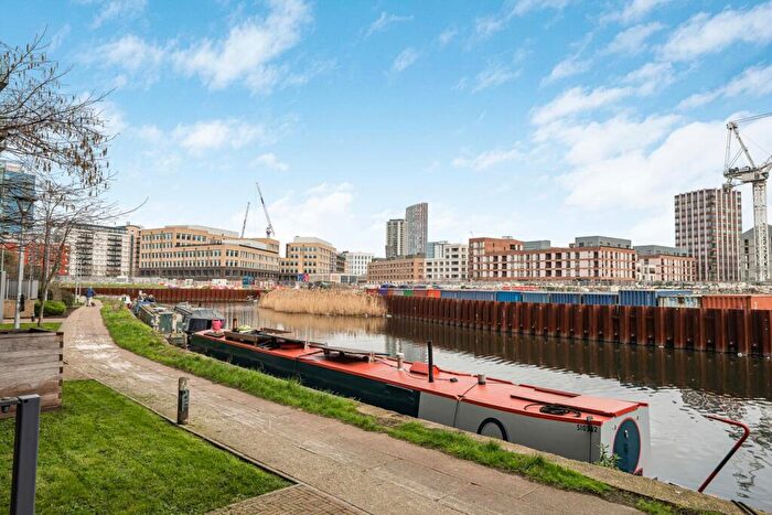 2 Bedroom Apartment For Sale In Carrick Court, Nicholson Square, London, E3