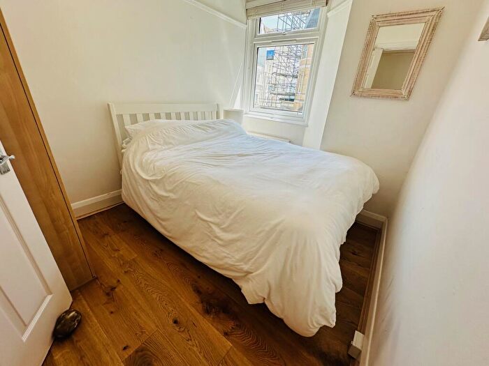 3 Bedroom Flat To Rent In St Michaels Road, Bournemouth, BH2