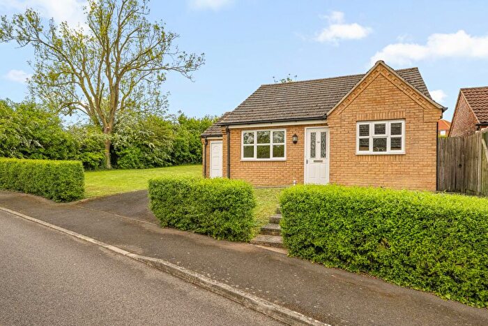 2 Bedroom Detached Bungalow For Sale In Baggaley Drive, Horncastle, LN9