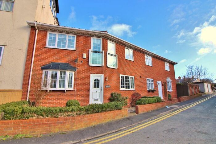 2 Bedroom Terraced House To Rent In Bradley Street, Southport, PR9