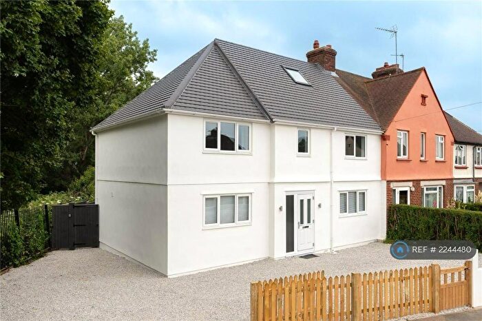 4 Bedroom End Of Terrace House To Rent In South Park Road, Maidstone, ME15