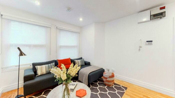 2 Bedroom Apartment To Rent In Mallow Street, EC1Y