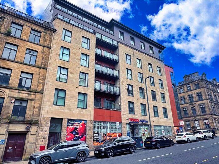 2 Bedroom Apartment For Sale In Sunbridge Road, Bradford, West Yorkshire, BD1