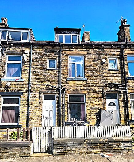 3 Bedroom Terraced House To Rent In Longford Terrace, Bradford, BD7