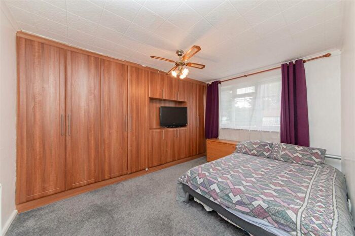 3 Bedroom Terraced House For Sale In Goldbeaters Grove, Edgware, HA8