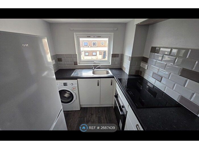 1 Bedroom Flat To Rent In Granby, Milton Keynes, MK1