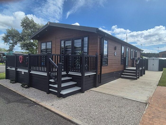2 Bedroom Park Home For Sale In Southport New Rd Banks, Southport, PR9