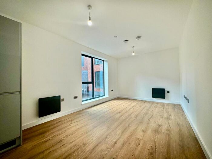 1 Bedroom Apartment To Rent In Camden Drive, Birmingham, B1