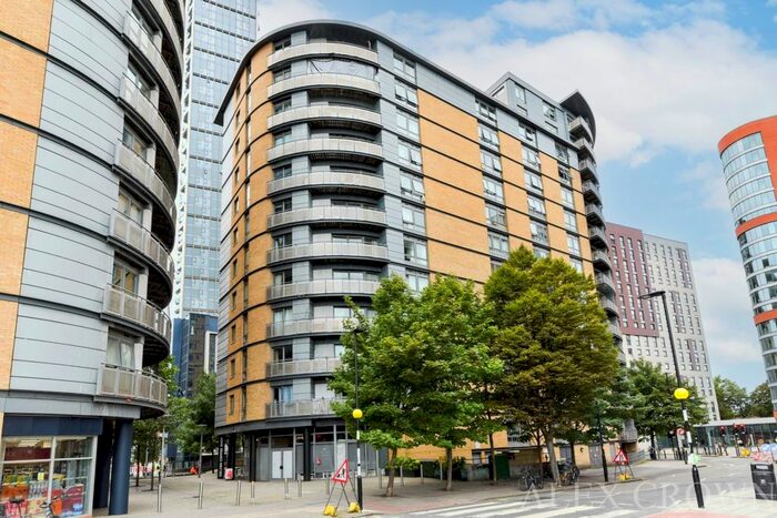 1 Bedroom Flat To Rent In Trentham Court, Victoria Road, Acton, W3