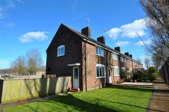 2 Bedroom Semi-Detached House To Rent In Green Lane Estate, Sealand, CH5