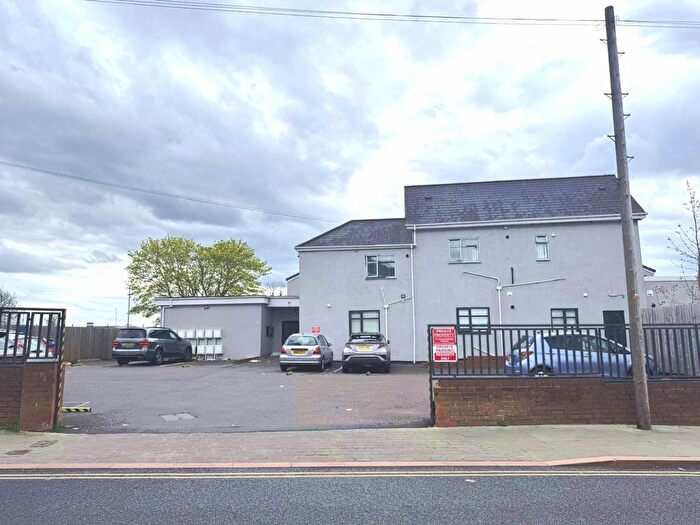 2 Bedroom Flat To Rent In Pearson Street, Brierley Hill, DY5