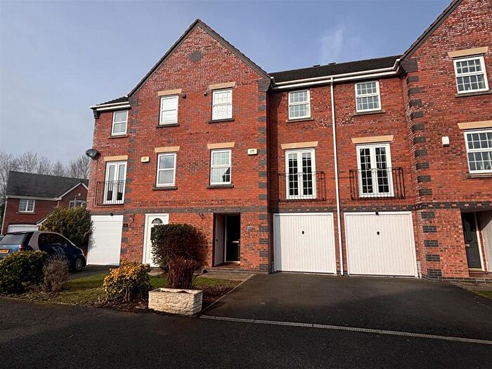 4 Bedroom Town House For Sale In Hammond Green, Wellesbourne, Warwick, CV35