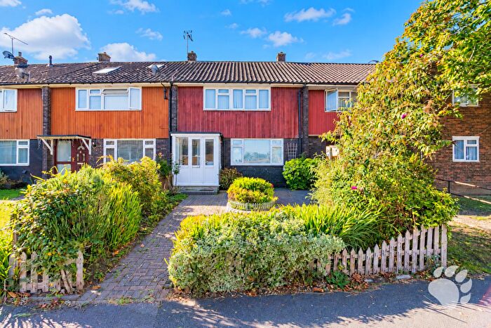 3 Bedroom Terraced House For Sale In Lee Walk, Lee Chapel South, SS16