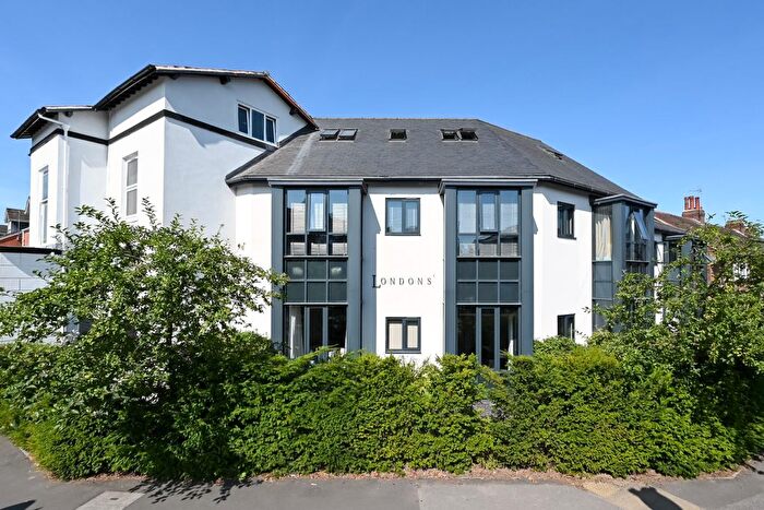 1 Bedroom Flat For Sale In London Mews, Heworth, York, YO31