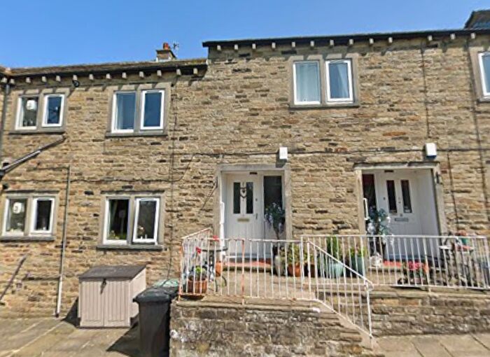 2 Bedroom Flat To Rent In Heathcliff, Haworth, Keighley, Bradford, BD22