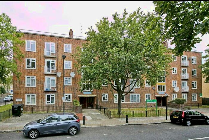 3 Bedroom Flat To Rent In Cottenham House, Bavaria Road, London, N19