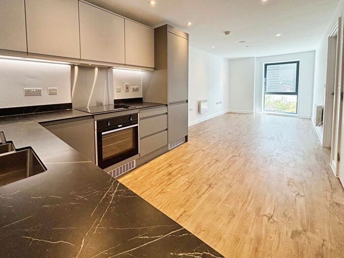1 Bedroom Apartment To Rent In Phoenix, Saxton Lane, Leeds, LS9