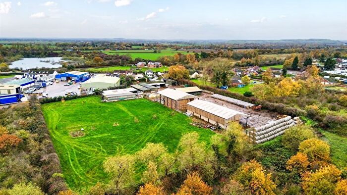 Property For Sale In Weeland Road, Goole, DN14