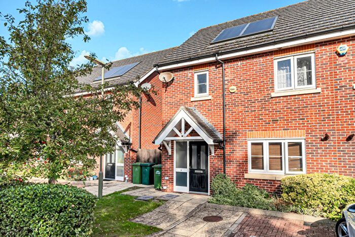 3 Bedroom Semi-Detached House For Sale In Abbey Gardens, Ashford, TW15