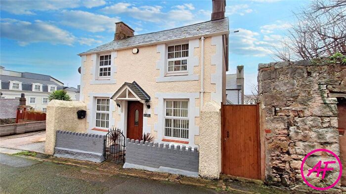 3 Bedroom Detached House For Sale In Ty Coch Road, Llandudno, Conwy, LL30