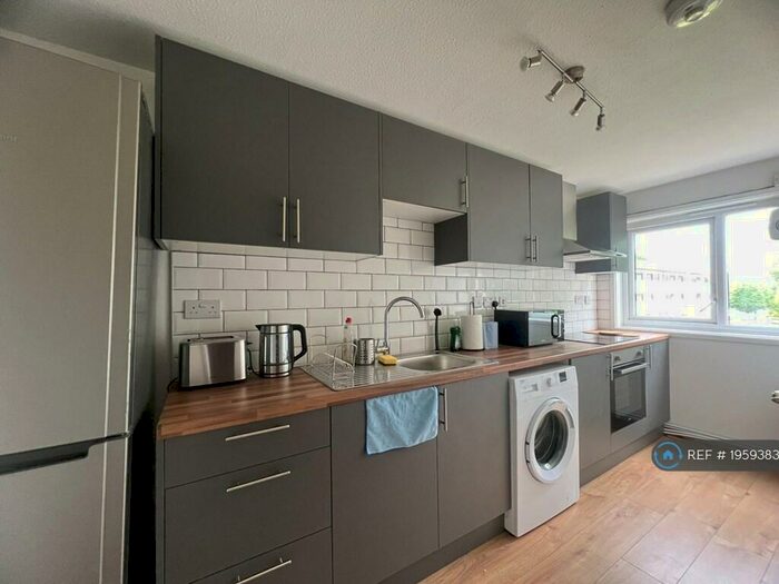 1 Bedroom Flat To Rent In Tenterden Road, London, N17