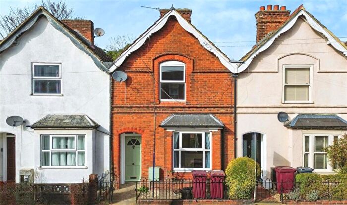 3 Bedroom Terraced House For Sale In Edgehill Street, Reading, Berkshire, RG1