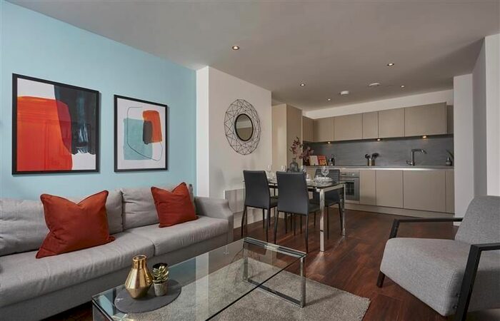 2 Bedroom Flat To Rent In New Bridge Street, Salford, M3