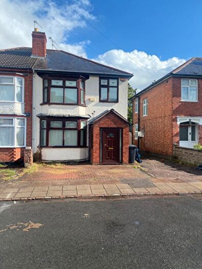 3 Bedroom Semi-Detached House To Rent In Blanklyn Avenue, Leicester, LE5