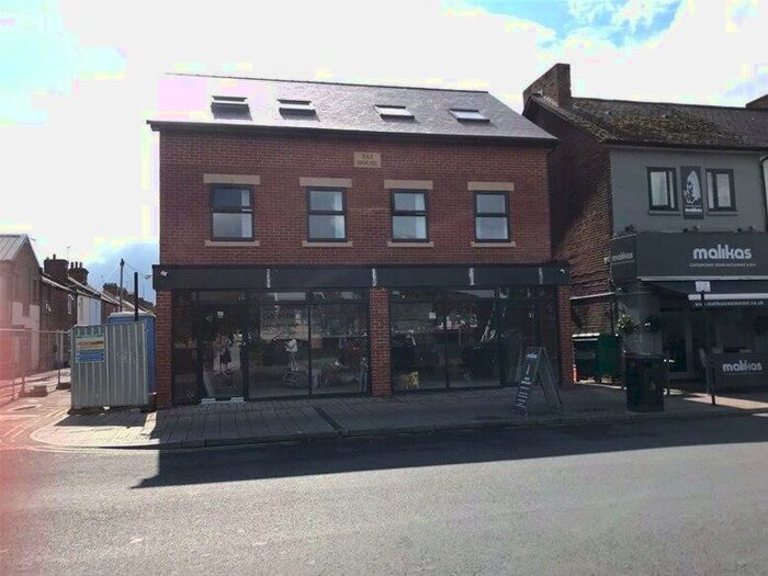 1 Bedroom House To Rent In - Unit, Taj House, - Cowley Road, OX4