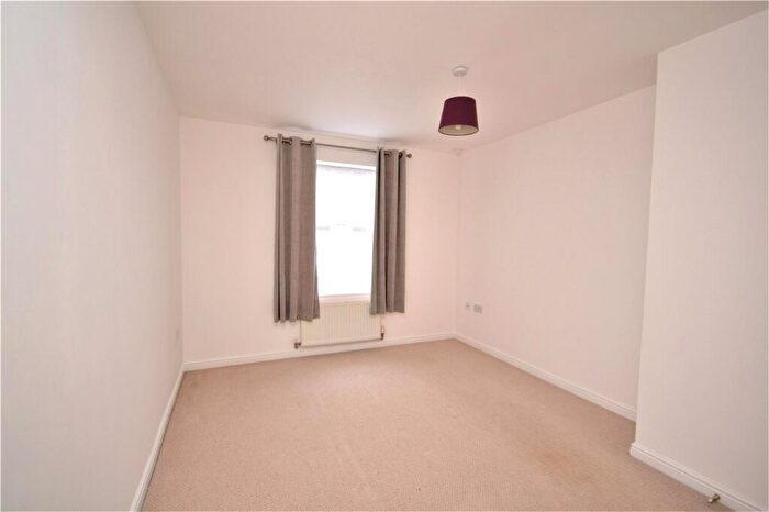 2 Bedroom Apartment To Rent In Malyon Close, CM7