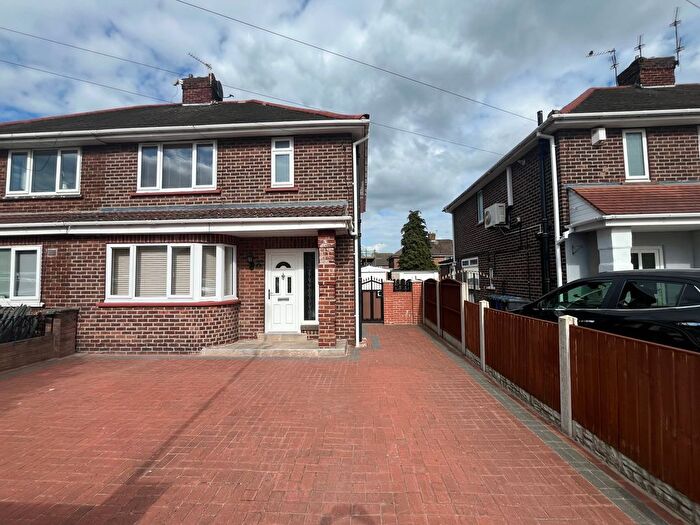 3 Bedroom Property To Rent In Sandown Gardens, Doncaster, DN4