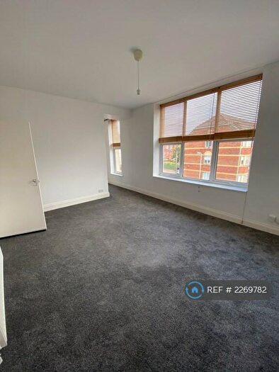 1 Bedroom Flat To Rent In Courtenay Road, Liverpool, L22