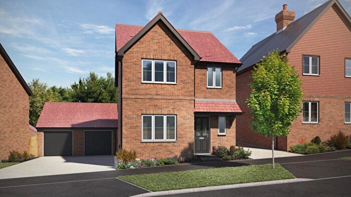 3 Bedroom Semi-Detached House For Sale In Water Lane, Angmering, Littlehampton, BN16