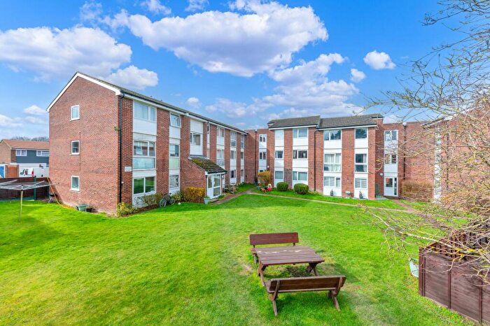 2 Bedroom Apartment To Rent In Tennyson Close, Royston, SG8