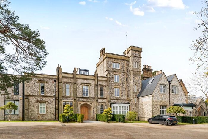 2 Bedroom Flat To Rent In Westerham Road Keston, BR2