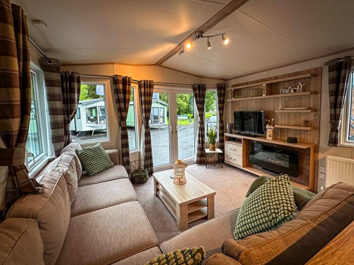 3 Bedroom Park Home For Sale In Drimsynie Holiday Village, PA24