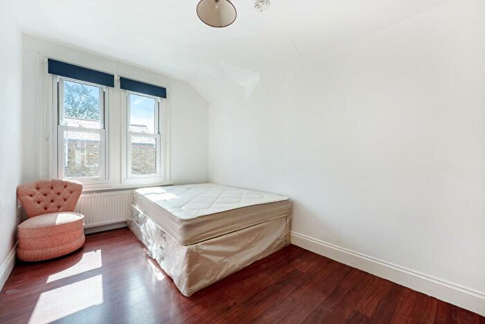 2 Bedroom Flat To Rent In Wooler Street, SE17