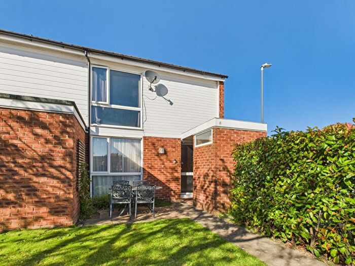 2 Bedroom End Of Terrace House For Sale In Shelley Road, Marlow, Buckinghamshire, SL7