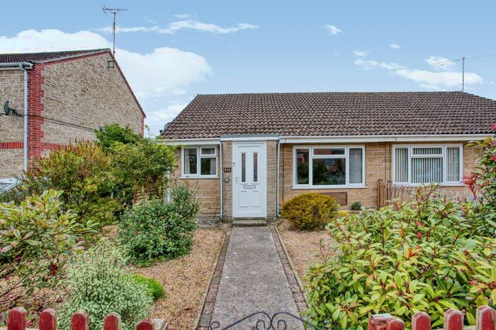 2 Bedroom Semi-Detached Bungalow For Sale In Bridle Way, Barwick, Yeovil, BA22