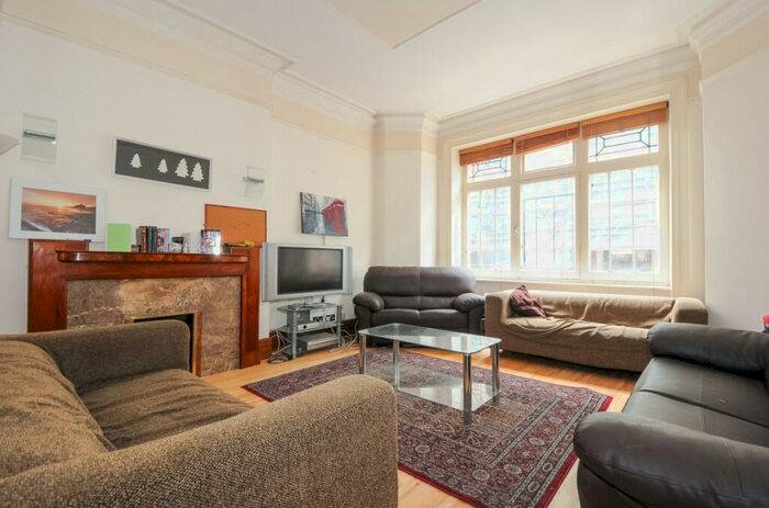5 Bedroom Flat To Rent In Cabbell Street London, NW1