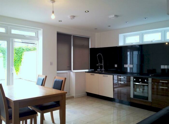 6 Bedroom Terraced House To Rent In Woodville Road, Cardiff, CF24