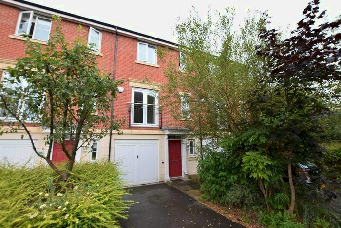 3 Bedroom Town House To Rent In Parkway, Chellaston, Derby, Derbyshire, DE73