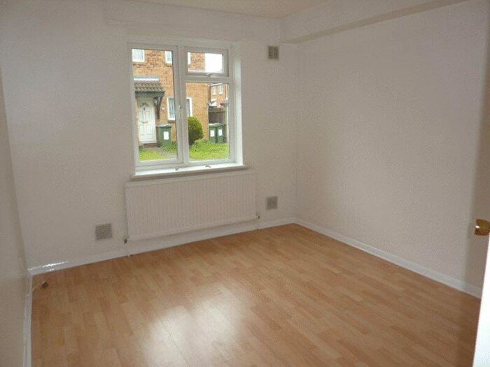 1 Bedroom Flat To Rent In Hainault Street, New Eltham, SE9