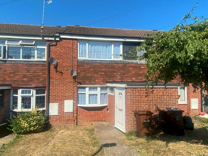 3 Bedroom Terraced House To Rent In Ploughmans Way, Rainham, ME8