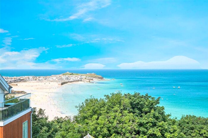 2 Bedroom Flat For Sale In Trelyon Avenue, St. Ives, Cornwall, TR26