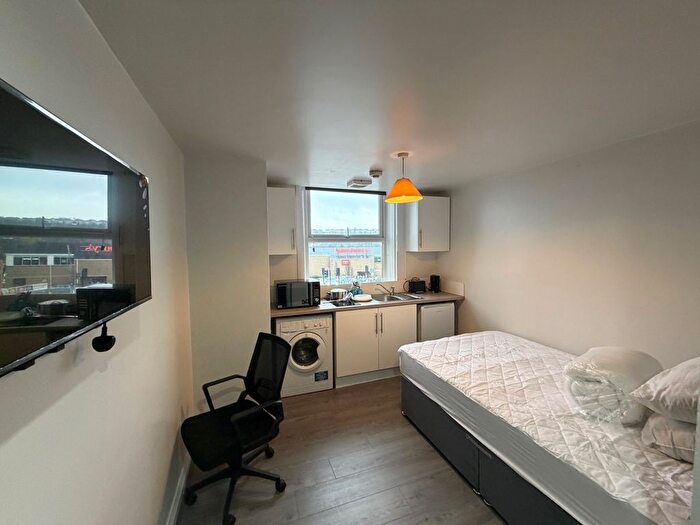 1 Bedroom Flat To Rent In Oldgate, Huddersfield, HD1