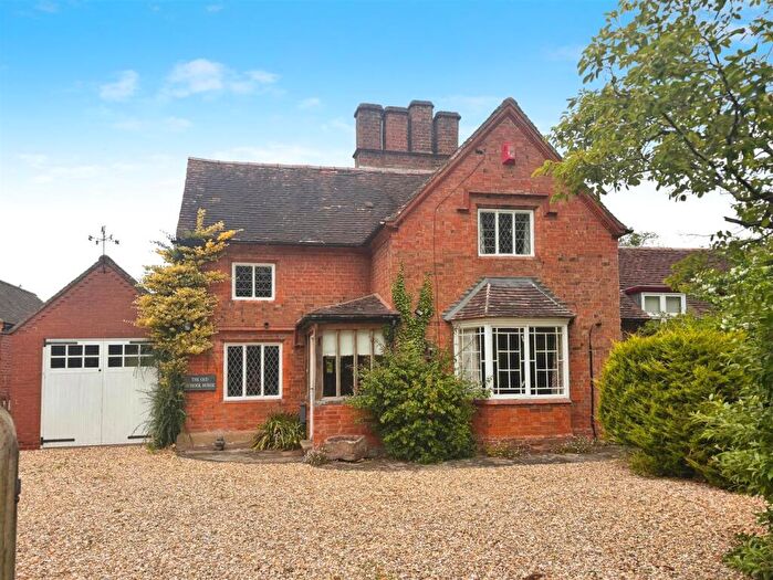 3 Bedroom Character Property To Rent In Charlecote, Warwick, CV35