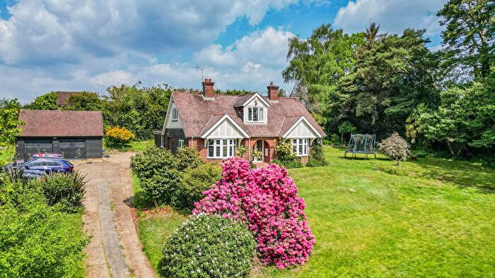 4 Bedroom Detached House For Sale In Bodiam Road, Sandhurst, TN18