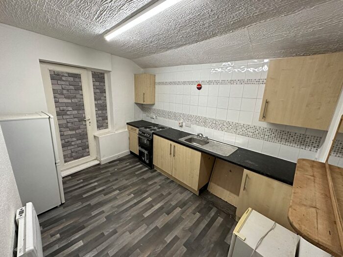 1 Bedroom Flat To Rent In Waterhouse Road, Manchester, M18