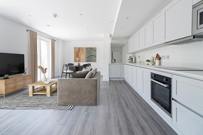 2 Bedroom Flat For Sale In " Bedroom Apartment" At Hepworth Place, Walthamstow, E17